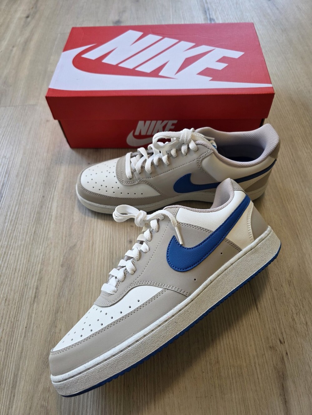 Nike Court Vision Low Men's Size 10/12 Sail Cream Brilliant Blue IM0459-103